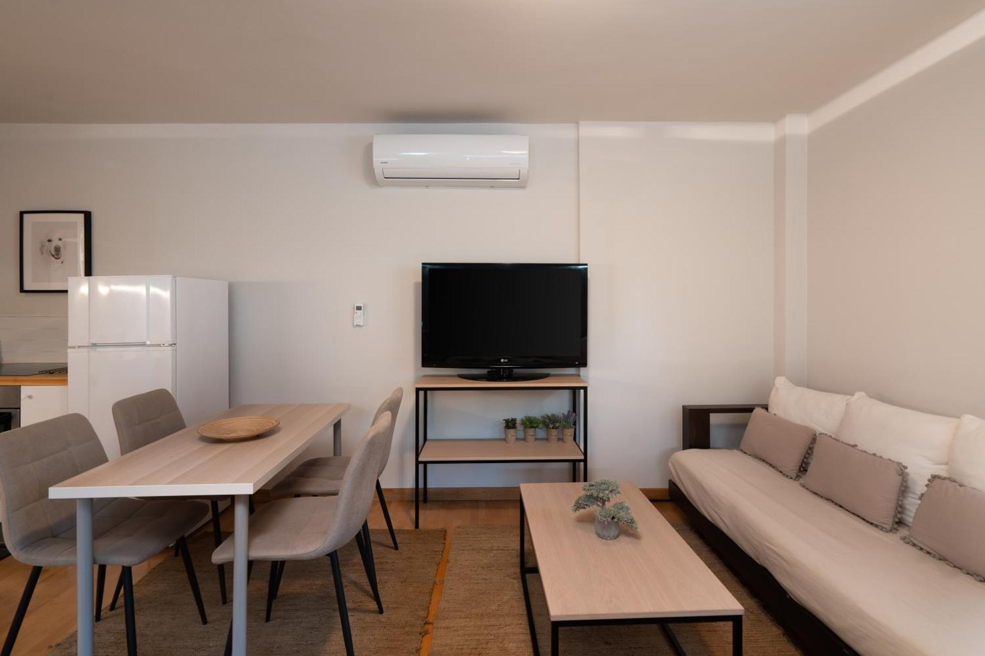 Bright, Cosy Studio Close To Glyfada Beach & Center アテネ エクステリア 写真
